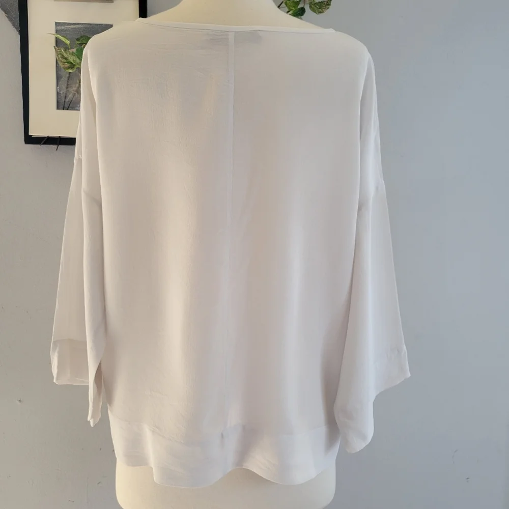 Everlane The Clean Silk V Neck ¾ Sleeve Blouse 6 - Picture 3 of 11